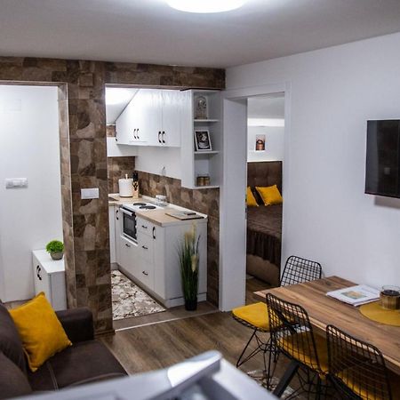 Smile Apartment Pirot Exterior photo