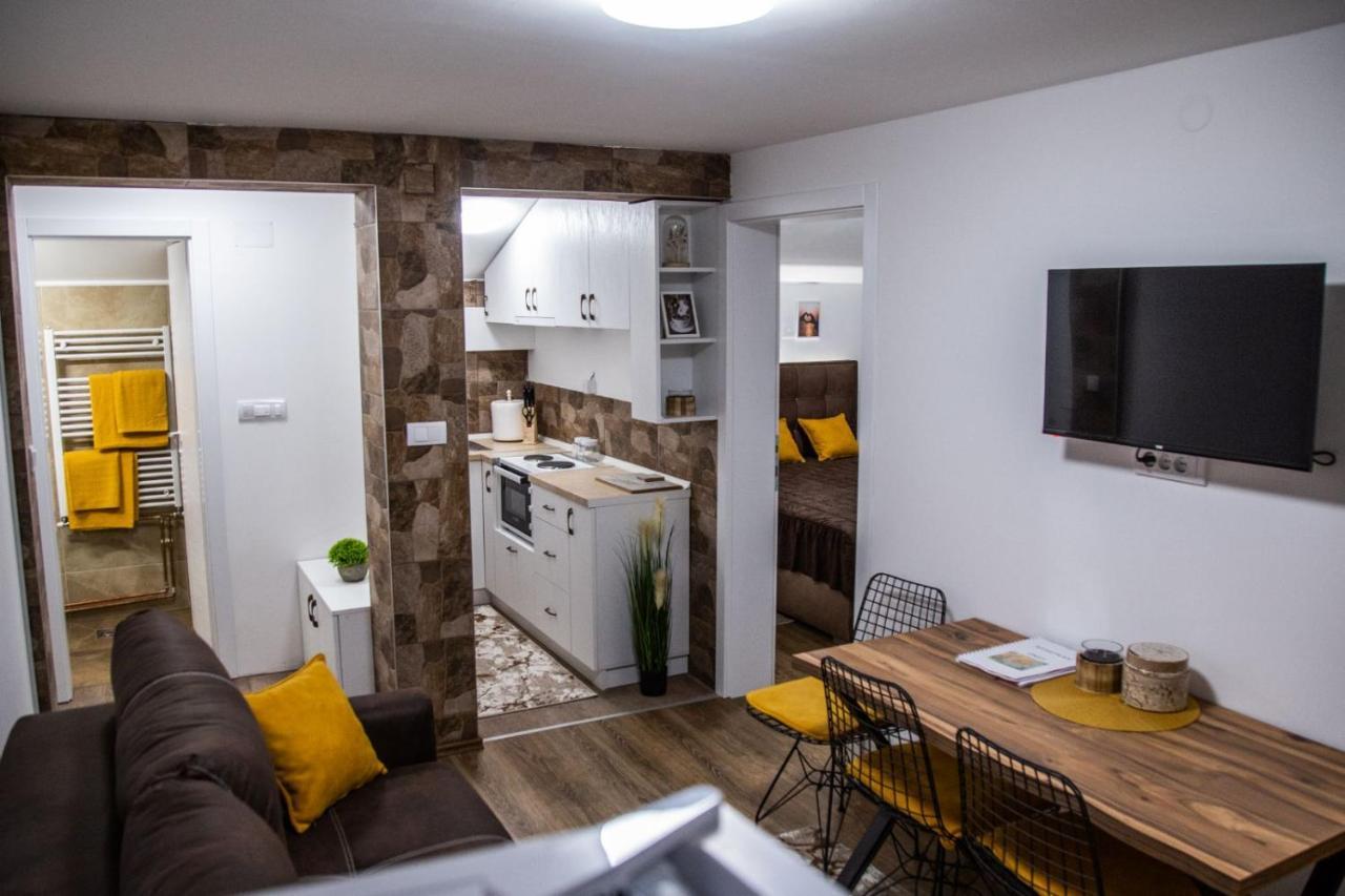 Smile Apartment Pirot Exterior photo