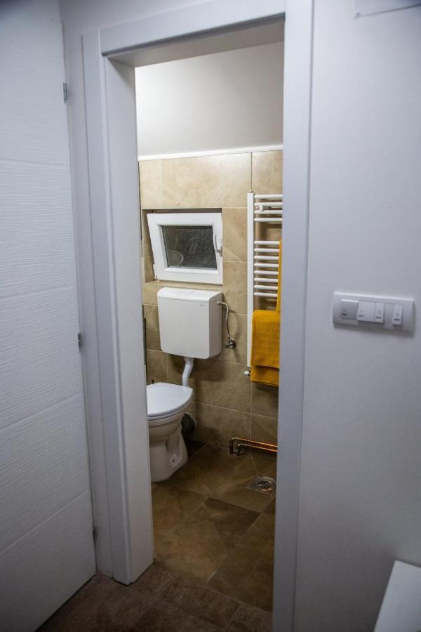 Smile Apartment Pirot Exterior photo